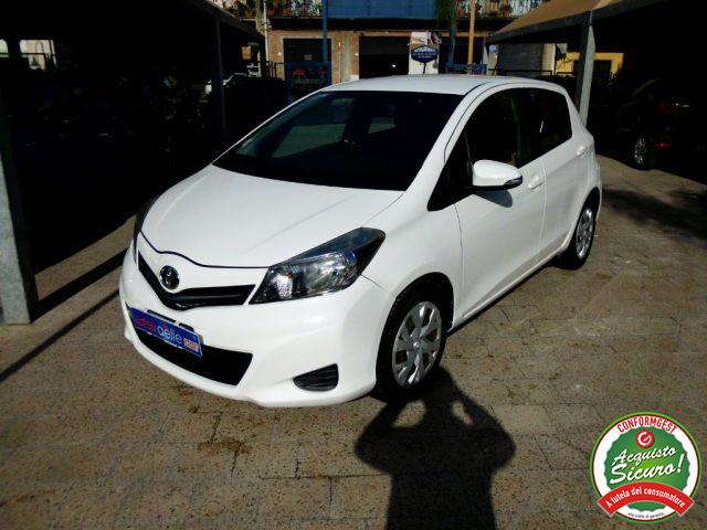 TOYOTA Yaris 1.4 D-4D 5 porte Lounge