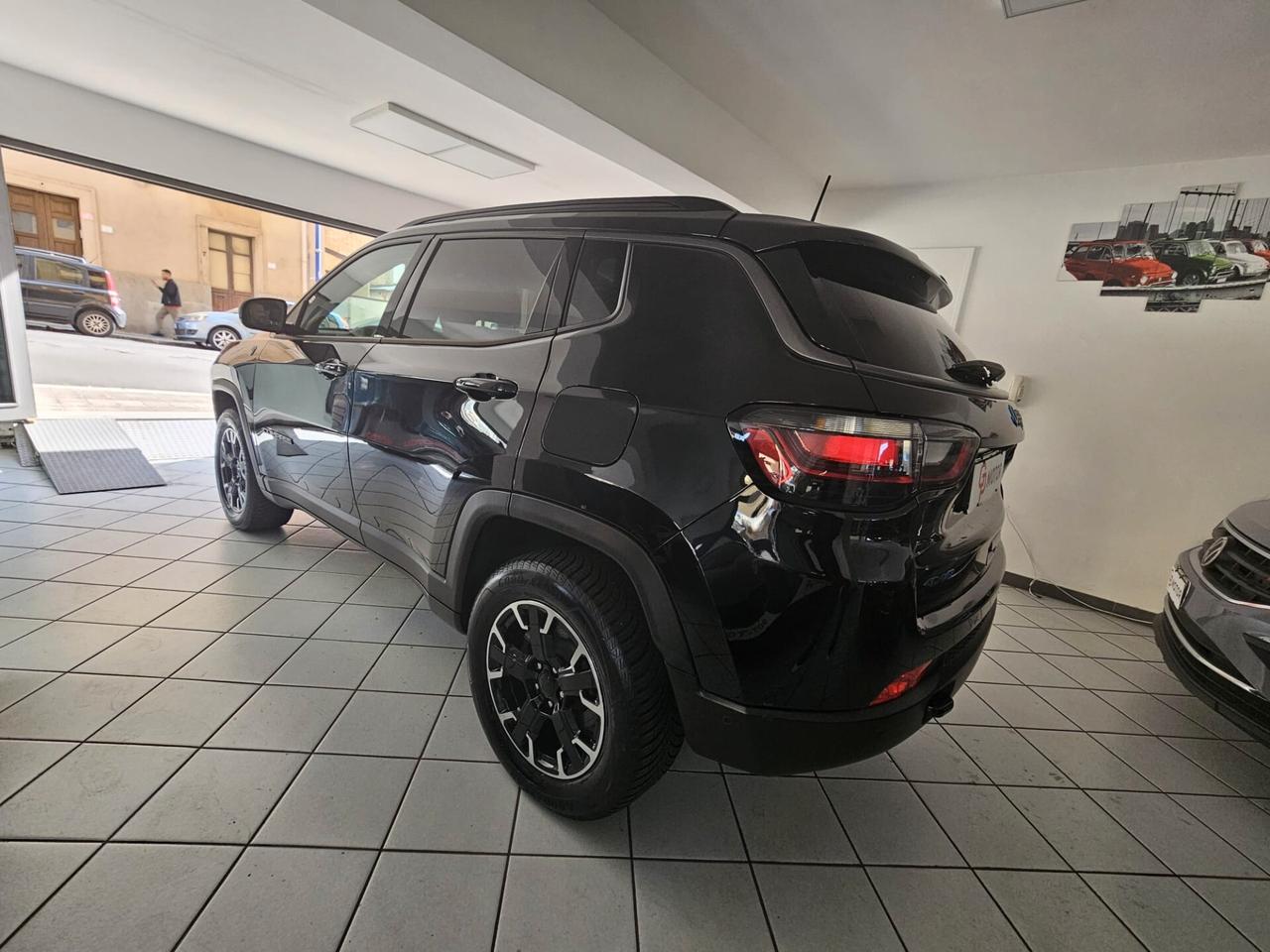 Jeep Compass 1.3 Turbo T4 240 CV PHEV AT6 4xe Trailhawk