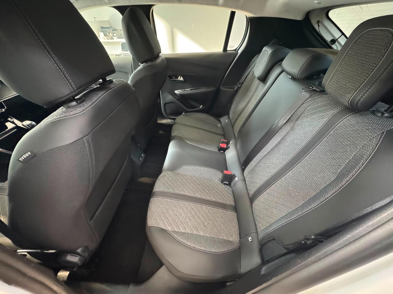 Peugeot 208 PureTech 100 Stop&Start 5 porte Allure