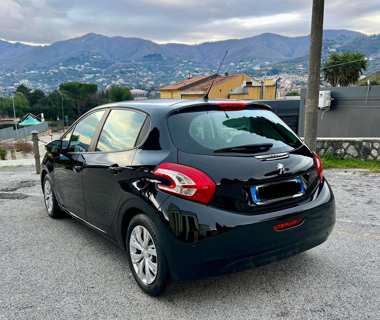 Peugeot 208 5 porte Gpl