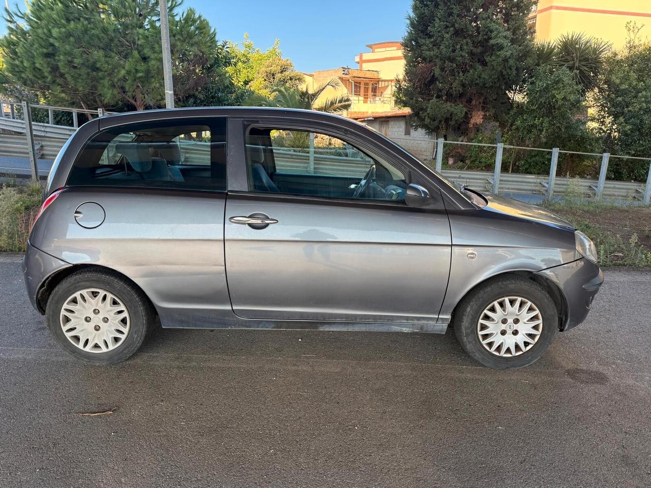 Lancia Ypsilon 1.2 16V Argento