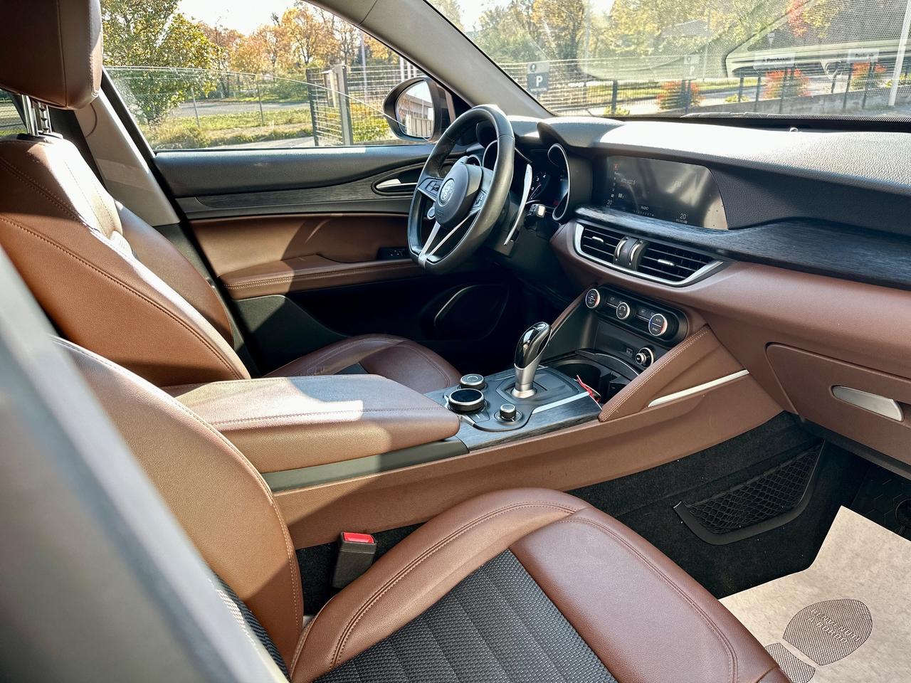 Alfa Romeo Stelvio 2.2 Turbodiesel 210 CV AT8 Q4 Super