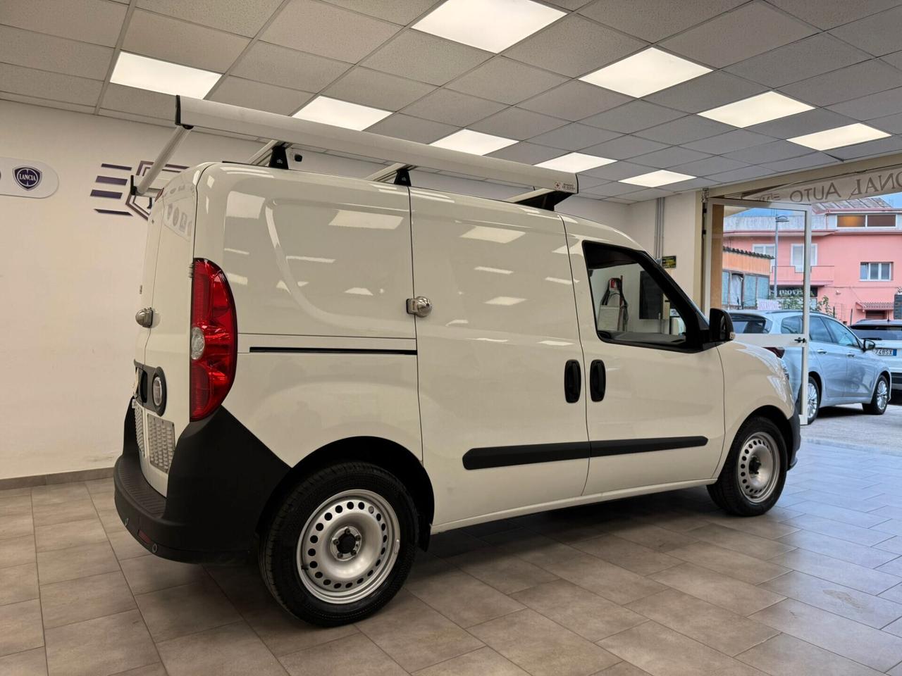 FIAT DOBLO' 1.6 MJT 105 CV BUSINESS ATTREZZATO 2020