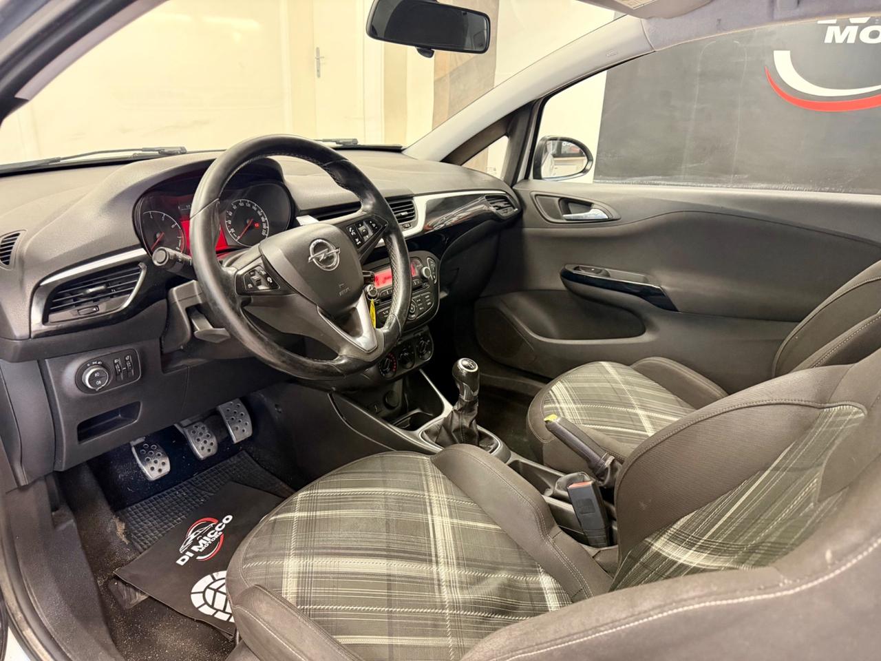 Opel Corsa 1.4 90CV GPL Tech Coupé b-Color