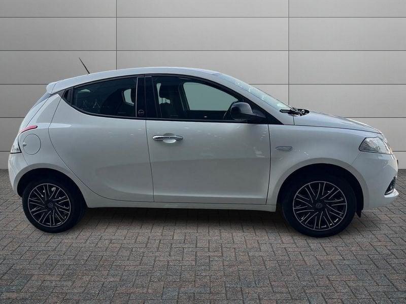 Lancia Ypsilon Ypsilon 1.0 firefly hybrid s&s 70cv