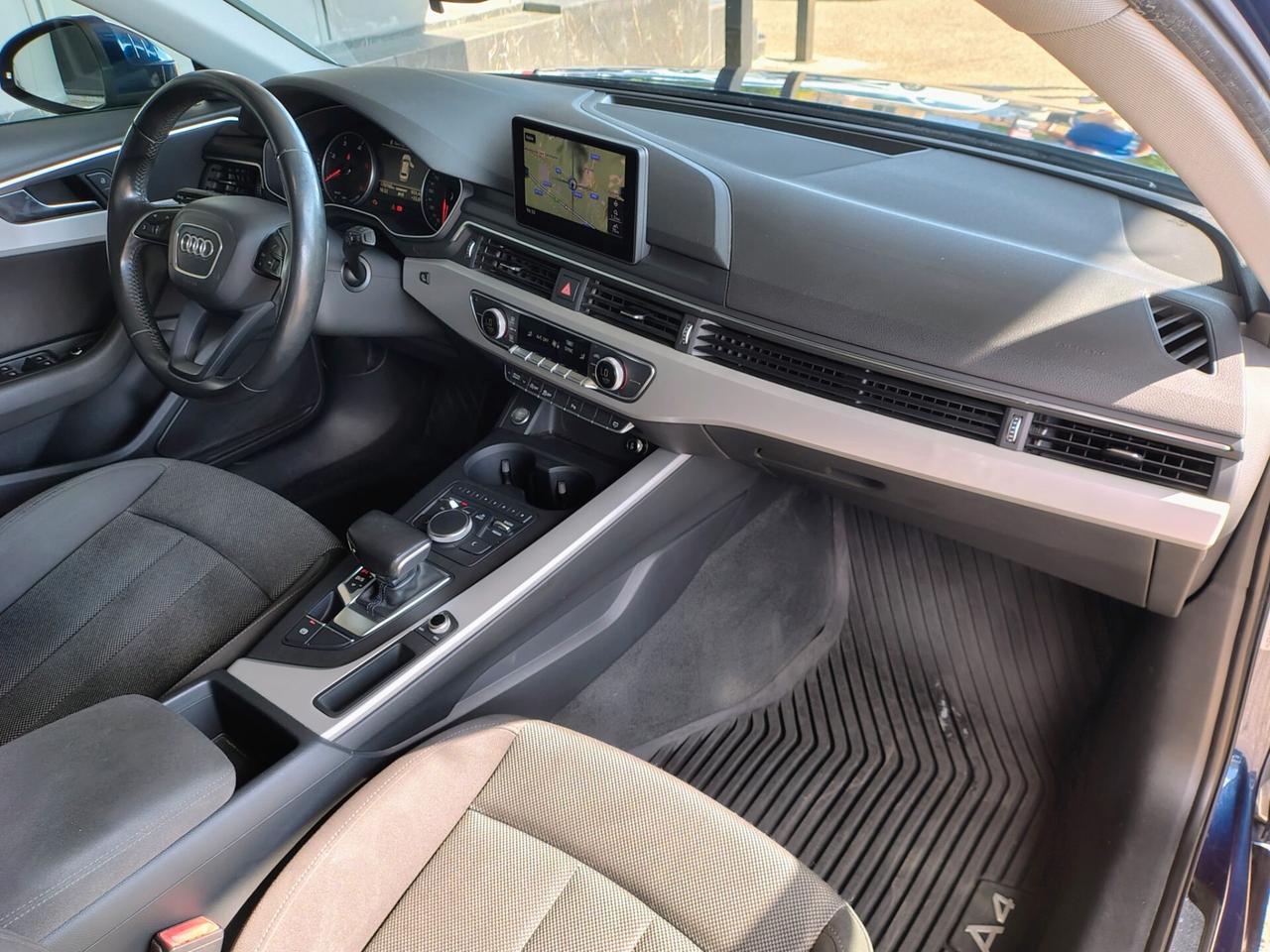 Audi A4 2.0 TDI 150 CV ultra S tronic Sport