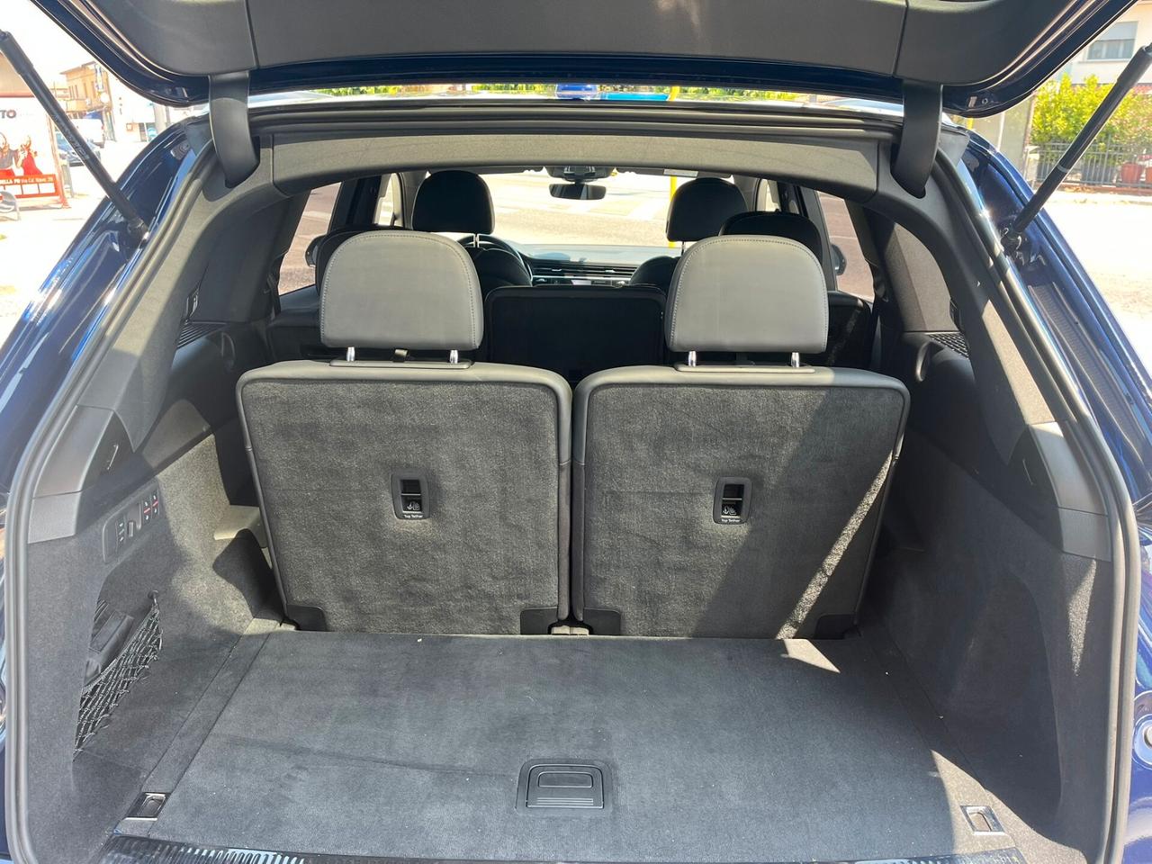 Audi Q7 50 TDI quattro tiptronic SPORT