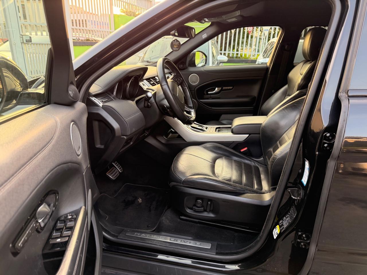 Land Rover Range Evoque 2.0 TD4 180 CV 5p. SE Dynamic