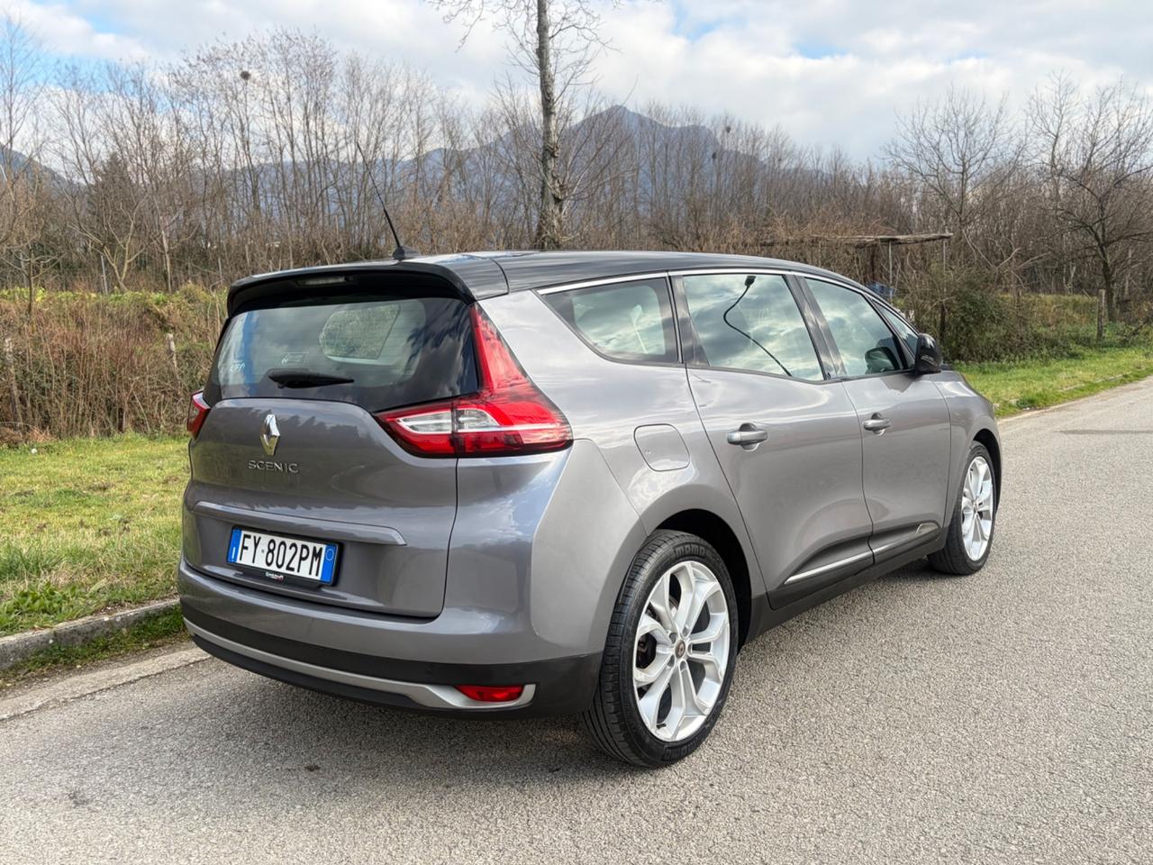 Renault Grand Scenic Blue dCi 120 CV Initiale Paris