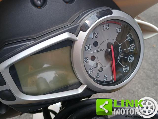 TRIUMPH Street Triple 675 Triple