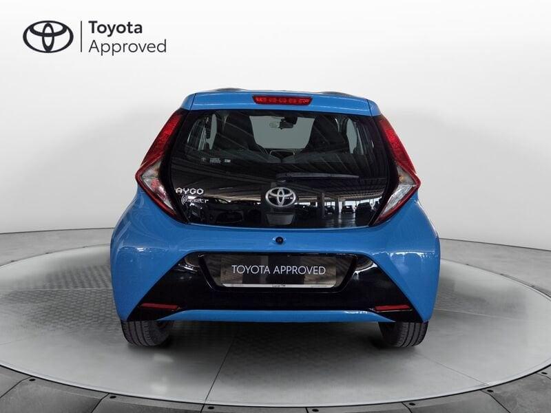 Toyota Aygo 2ª serie Connect 1.0 VVT-i 72 CV 5 porte x-play