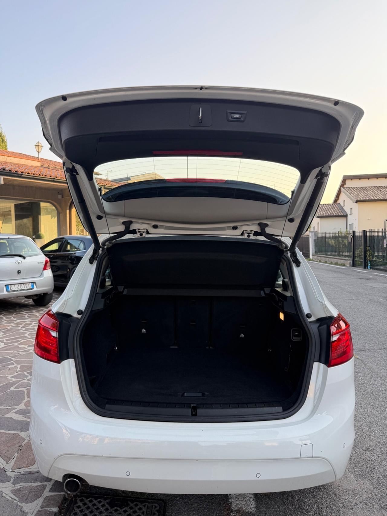 Bmw 218 218d Advantage