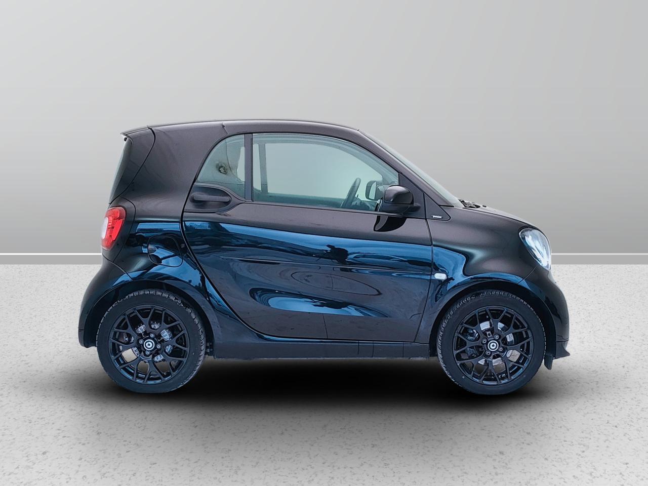 SMART Fortwo III 2015 - Fortwo 0.9 t Berlin Black Superpassion 90c