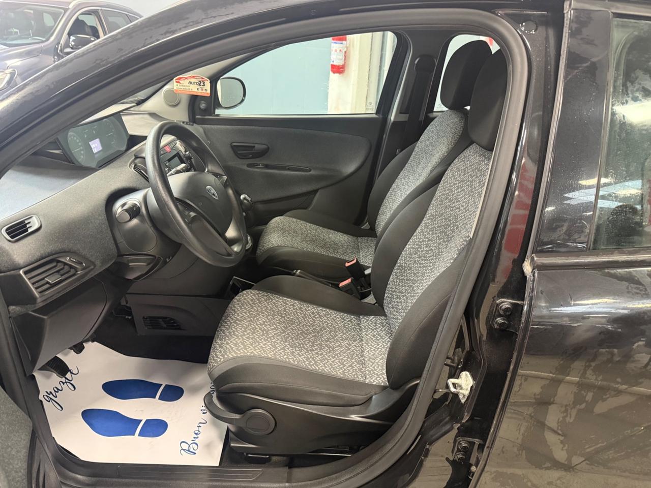 Lancia Ypsilon 1.0 FireFly Hybrid UnYca 69CV Ok Neopatentati