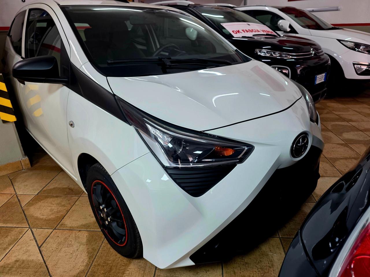 Toyota Aygo 1.0 VVT-i 69 CV 5 porte PROMO ATTIVA