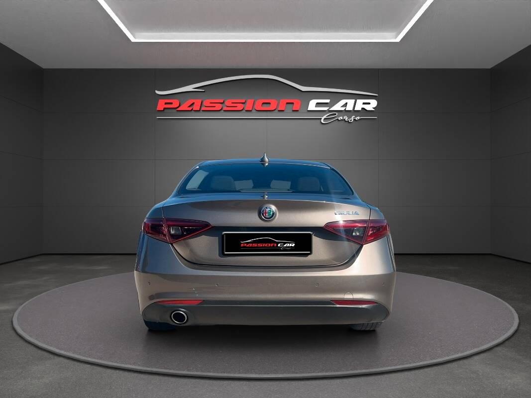 Alfa Romeo Giulia 2.2 t Business 160cv my19