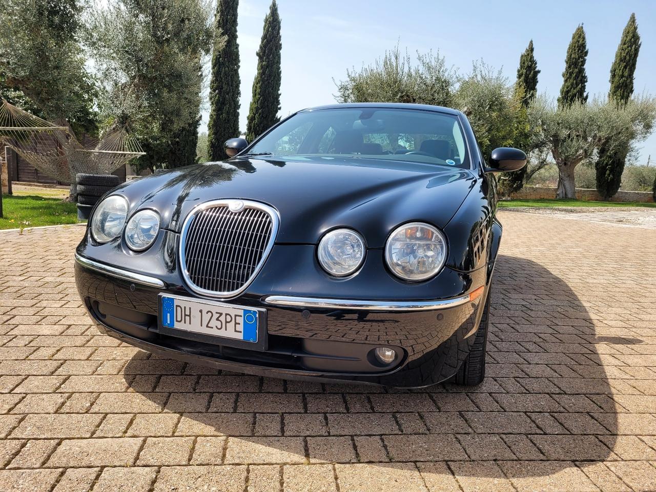 Jaguar S-Type 2.7 diesel V6 Executive