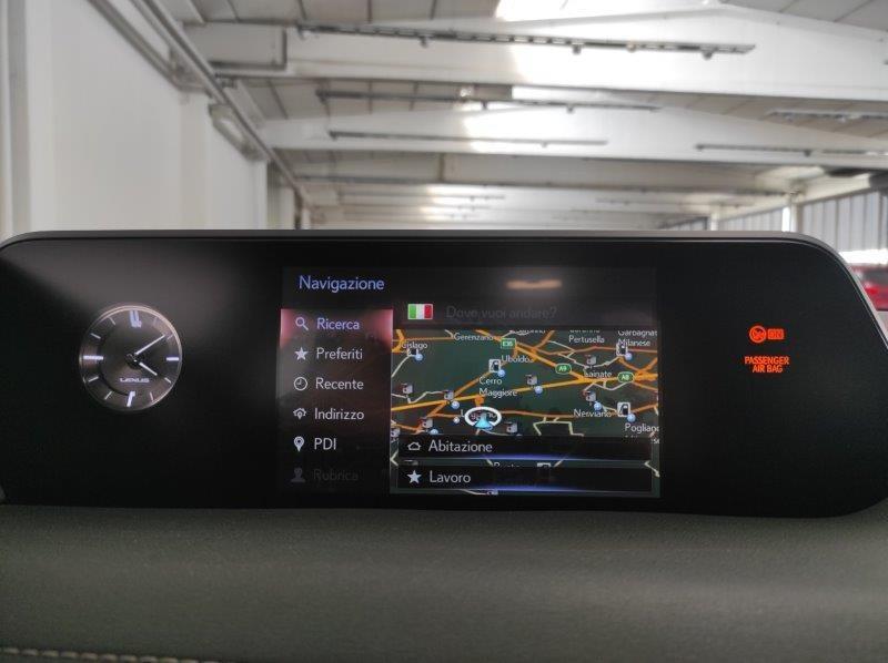 LEXUS UX - UX Hybrid Business