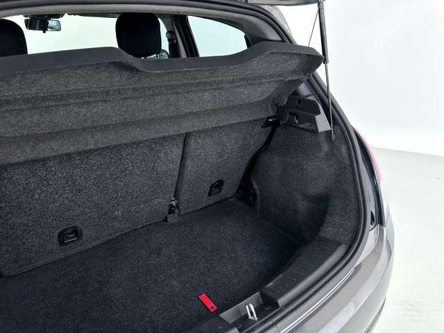 Lancia Ypsilon 1.2 69 CV 5 porte NEOPATENTATI