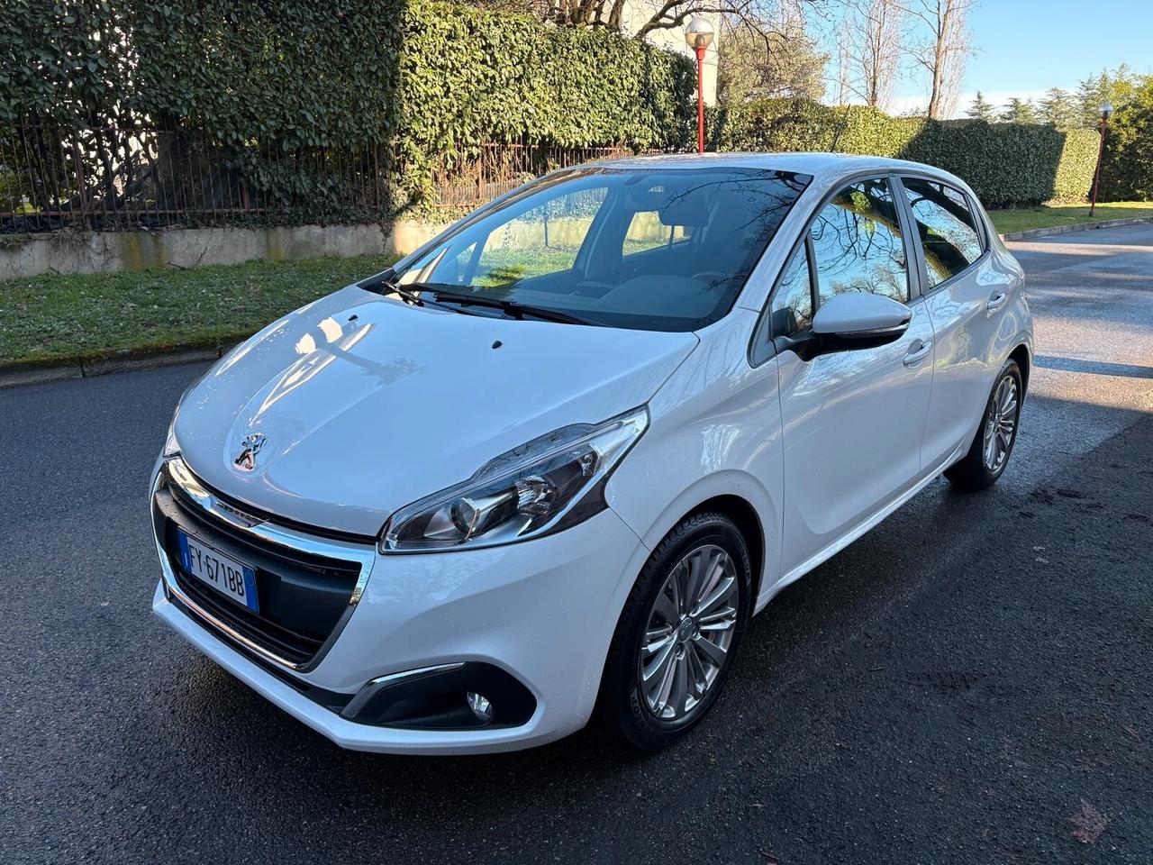 Peugeot 208 PureTech 82 Stop&Start 5 porte Allure