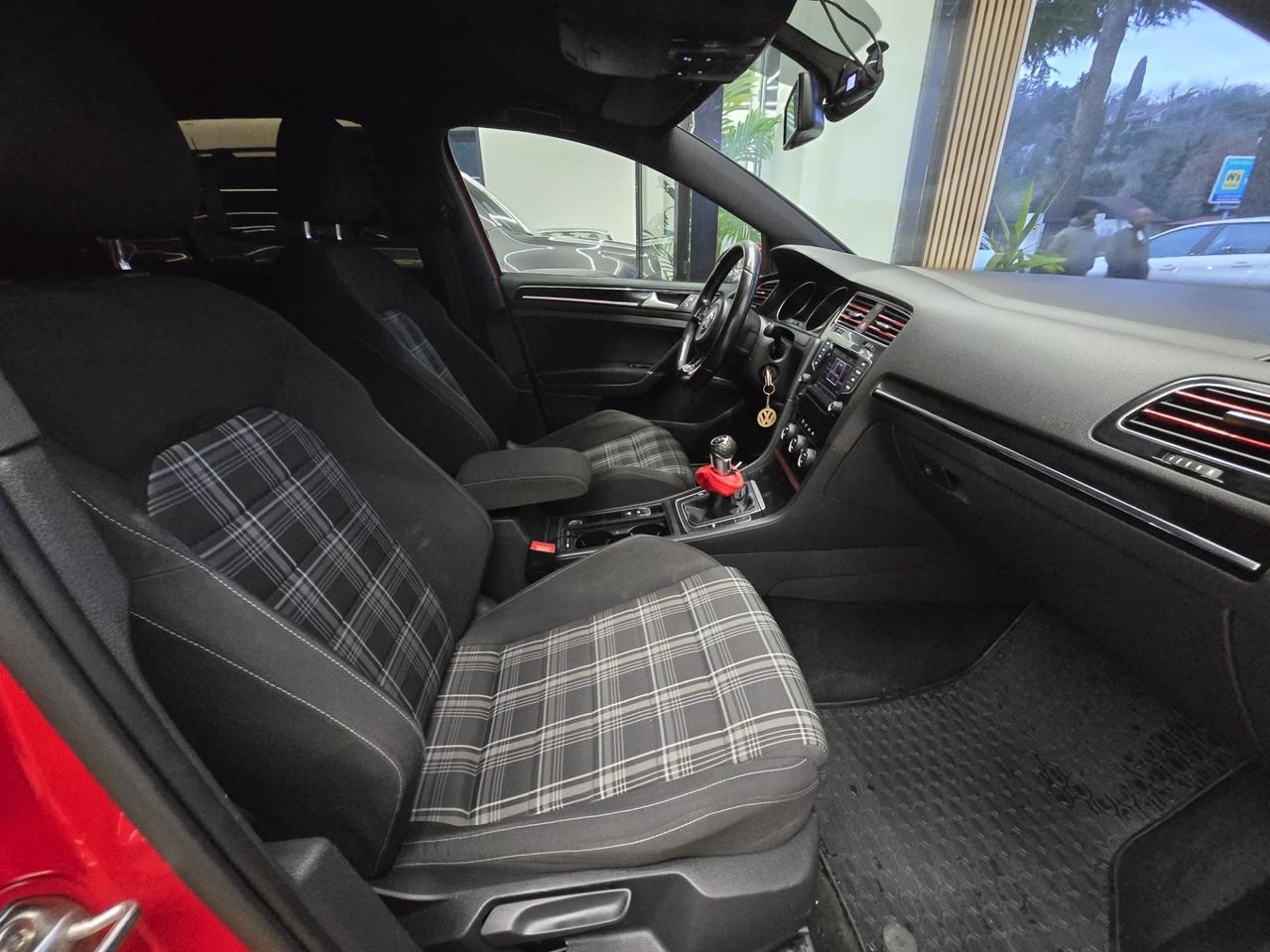 Volkswagen Golf GTD 2.0 TDI 5p. BlueMotion Technology