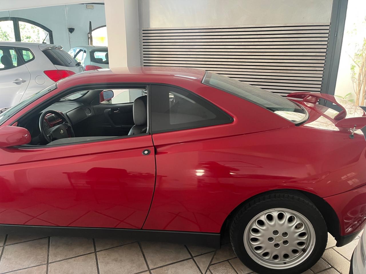 Alfa Romeo GTV 2.0i 16V Twin Spark cat