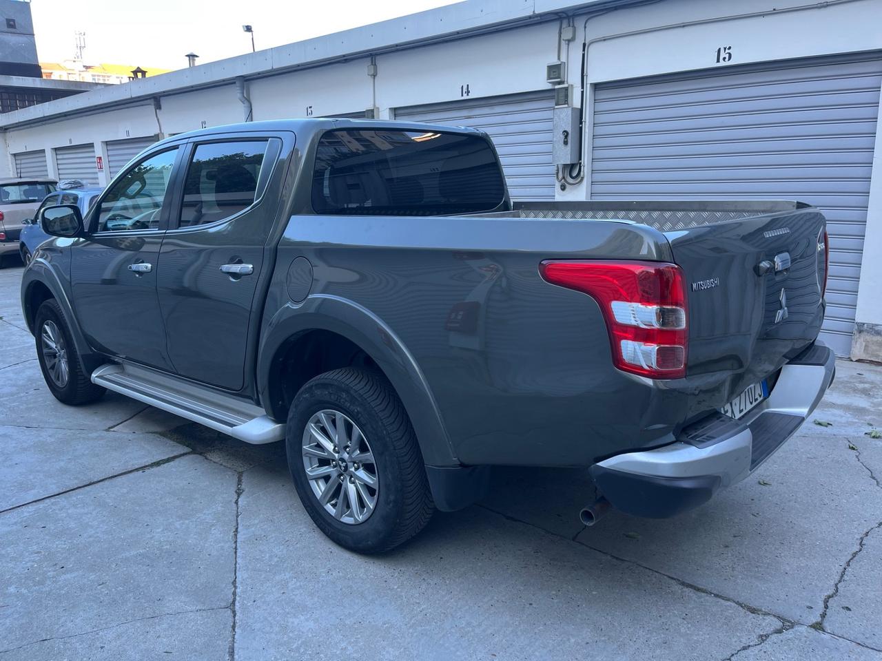 Mitsubishi L200 2.4 DI-D/154CV Double Cab Intense Navi MGN