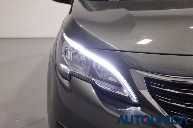 PEUGEOT 5008 BLUEHDI 130 S&S EAT8 ALLURE 7 POSTI