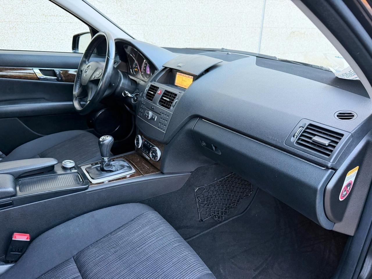 Mercedes Benz C200 Berlina 136CV SOLO 99000KM