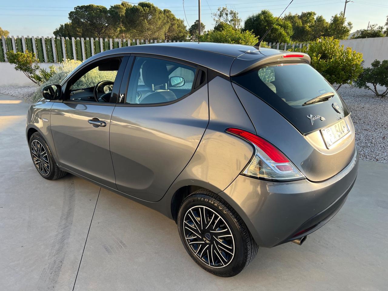 Lancia Ypsilon 1.2 69 CV “62 Mila Km” 2015