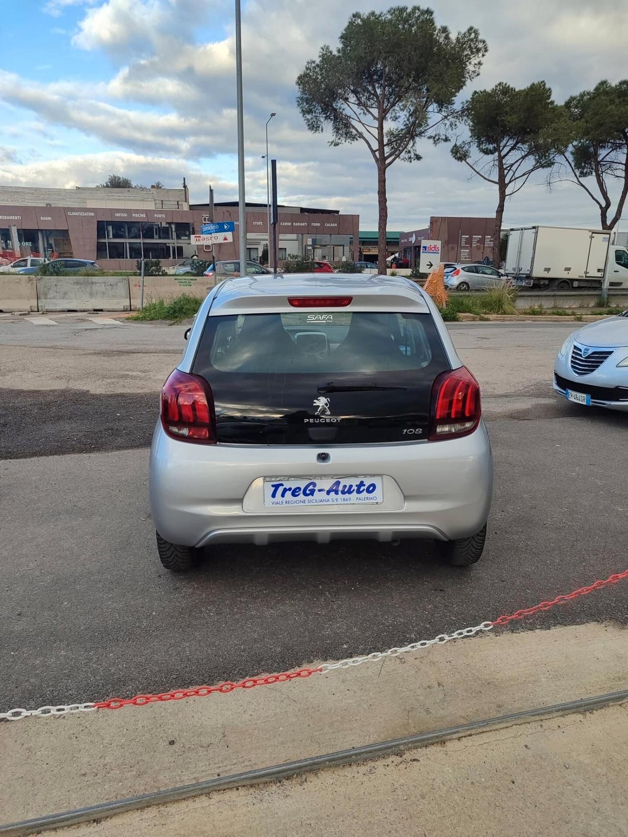 Peugeot 108 PureTech 82 5 porte Allure