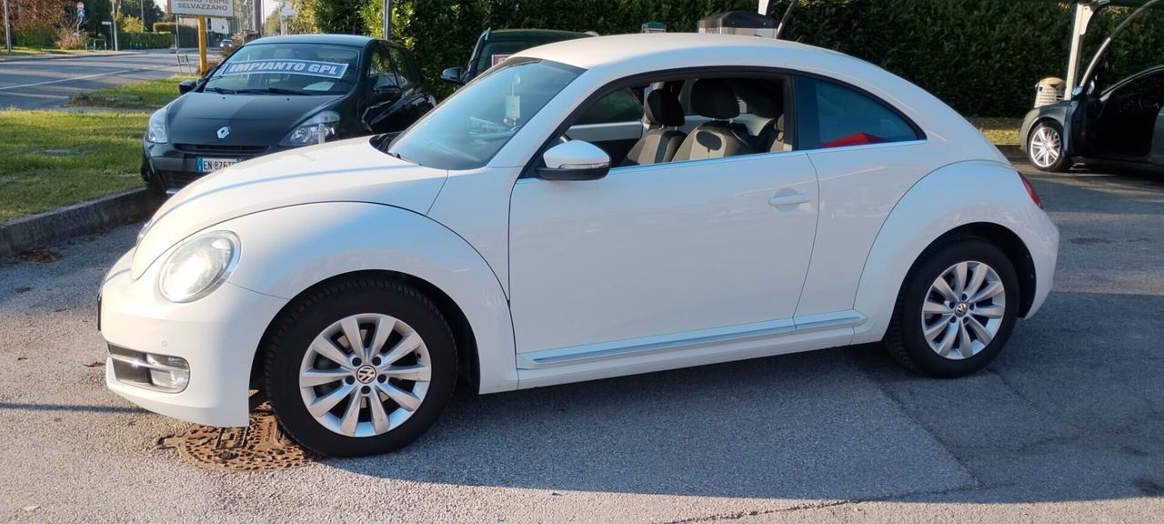 Volkswagen Maggiolino 1.6 TDI Design