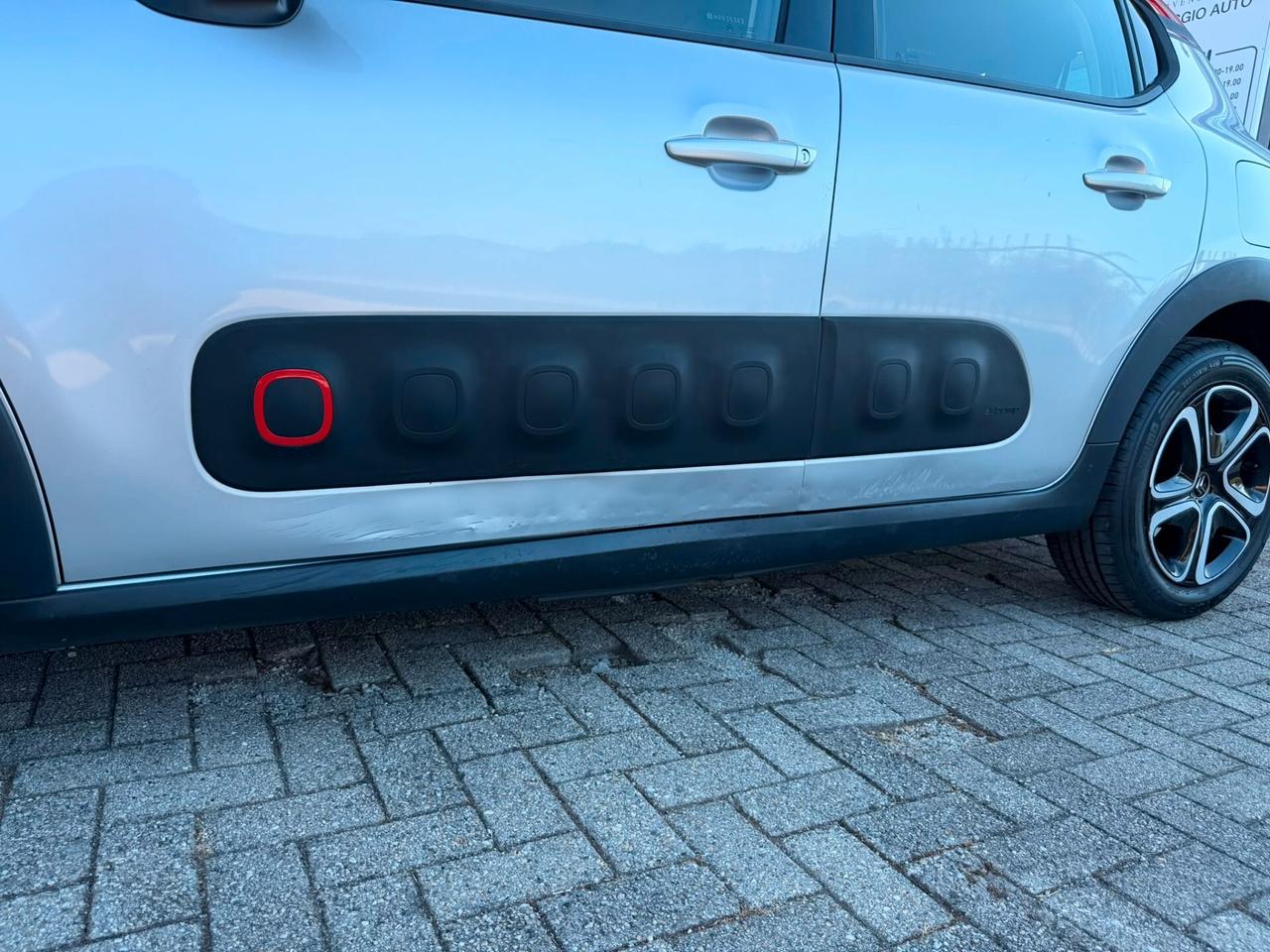 Citroen C3 BlueHDi S&S Shine 75cv
