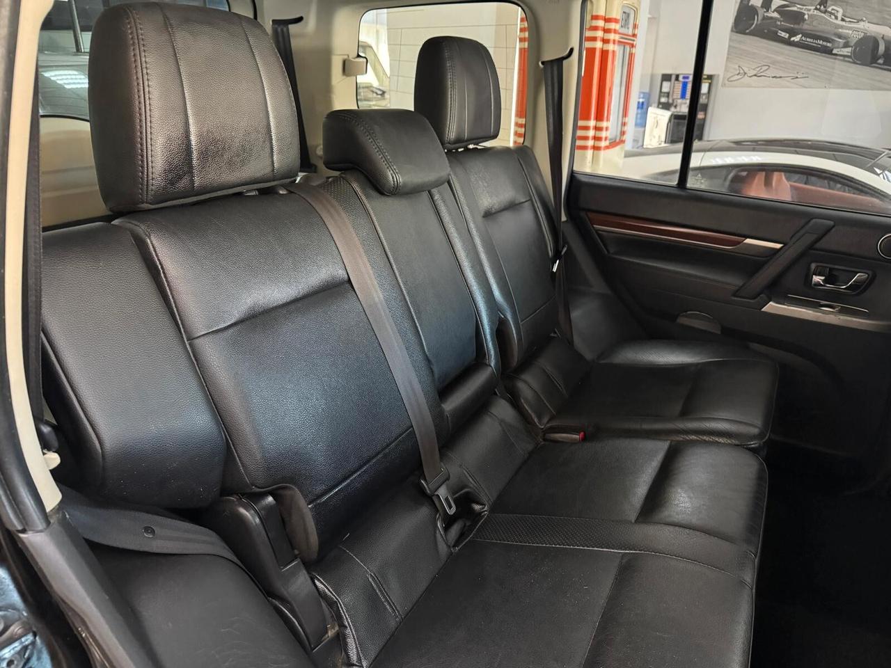 Mitsubishi Pajero 3.2 DI-D 16V 5p. Intense DPF 7 POSTI FULL OPTIONAL PERFETTO!!!