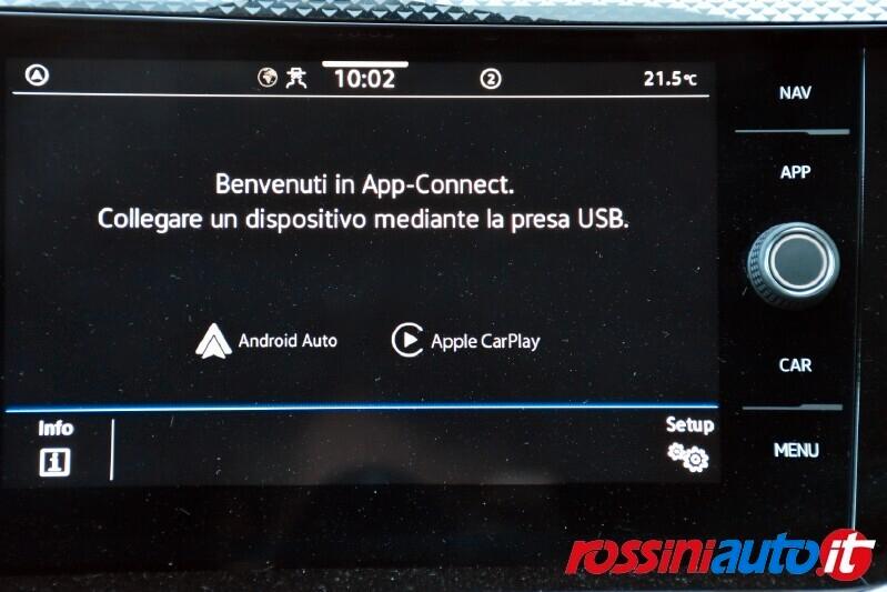 VOLKSWAGEN TAIGO 1.0 TSI 95 CV LIFE + REARVIEW + TECH PACK + CERCHI