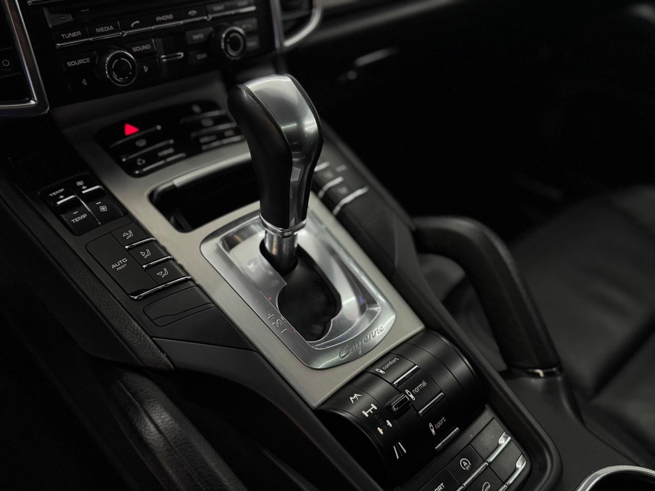 Porsche Cayenne 3.0 Diesel Iper Full