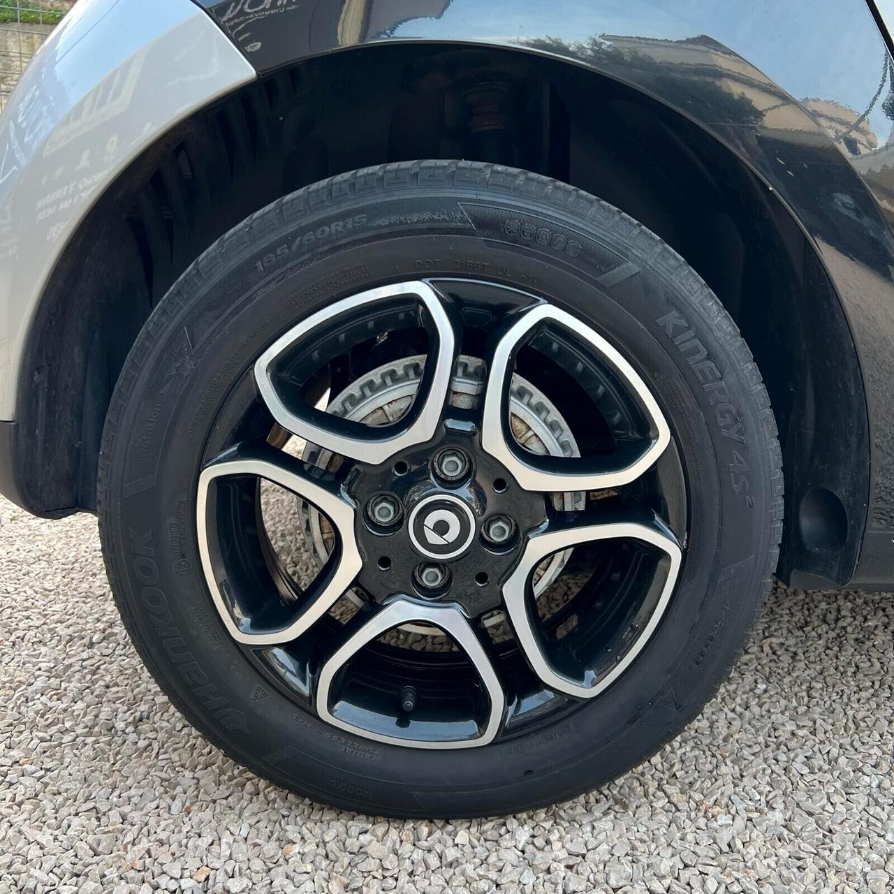 Smart ForFour 1.0 71CV TWINAMIC PASSION LED NAVI