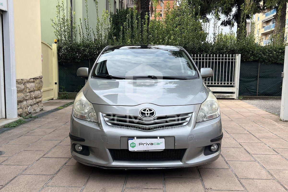 TOYOTA Verso 2.0 D Sol 7 posti