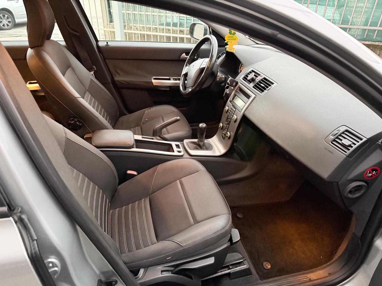 Volvo V50 1.6 BENZINA EURO4 NEOPATENTATI