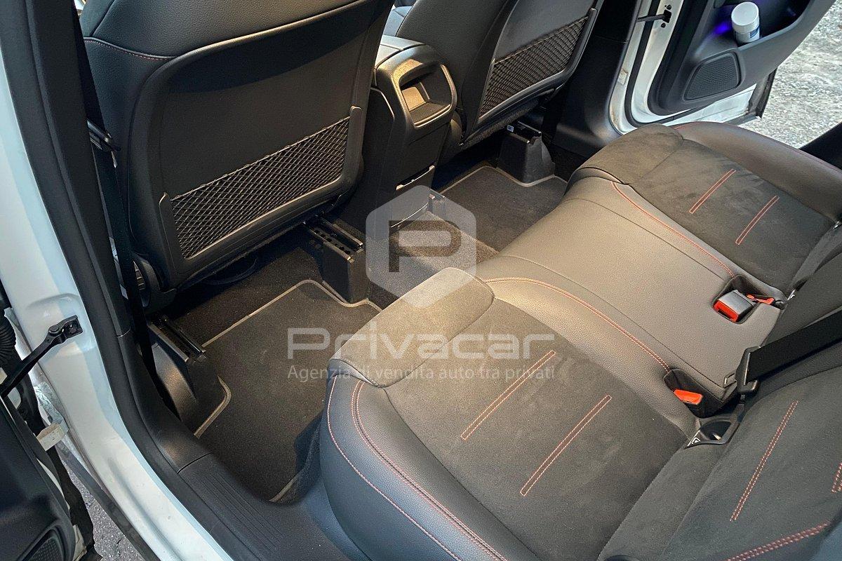 MERCEDES GLA 200 d Automatic AMG Line Premium Plus