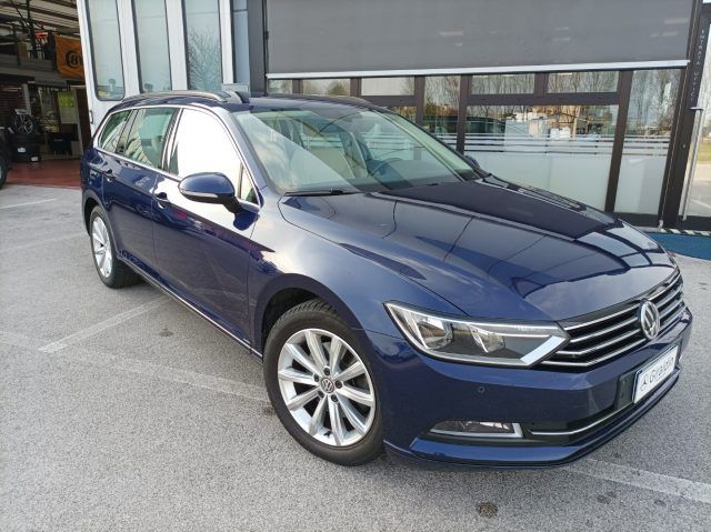 VOLKSWAGEN Passat Business Variant 1.6 TDI Trendline BlueMotion