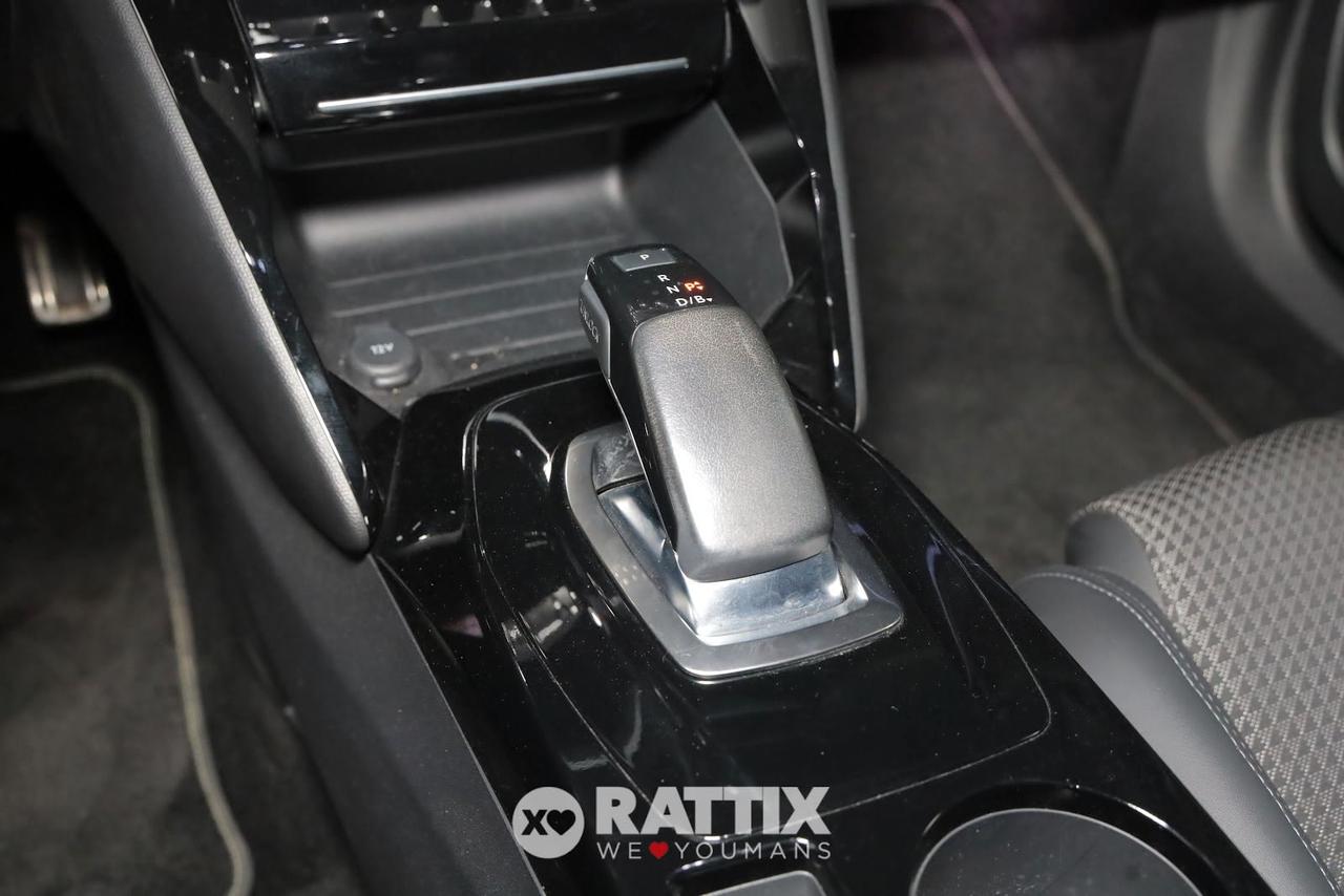 Peugeot e-2008 motore elettrico 100kW GT