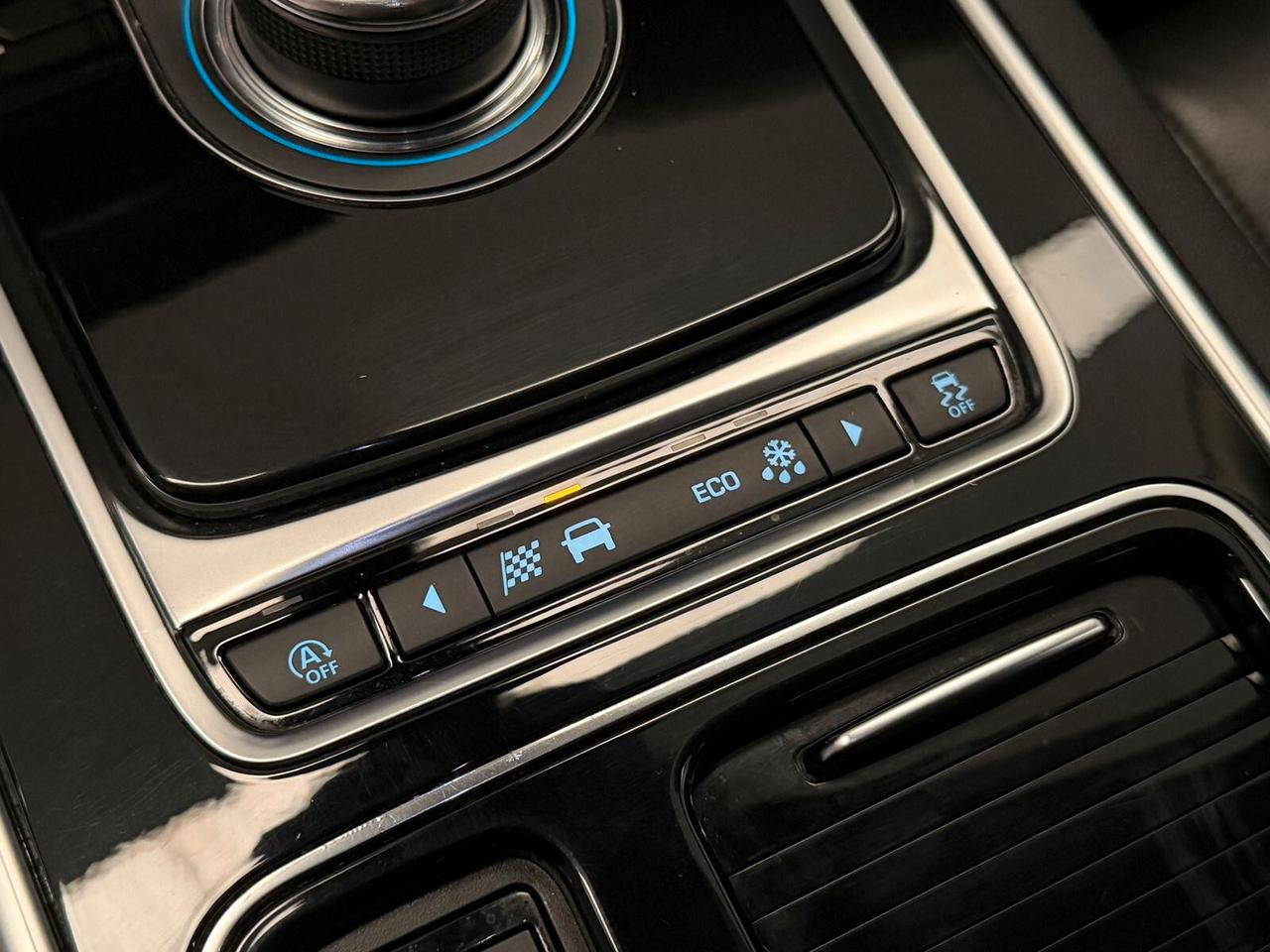 Jaguar XE 2.0 D 180 CV aut. Prestige