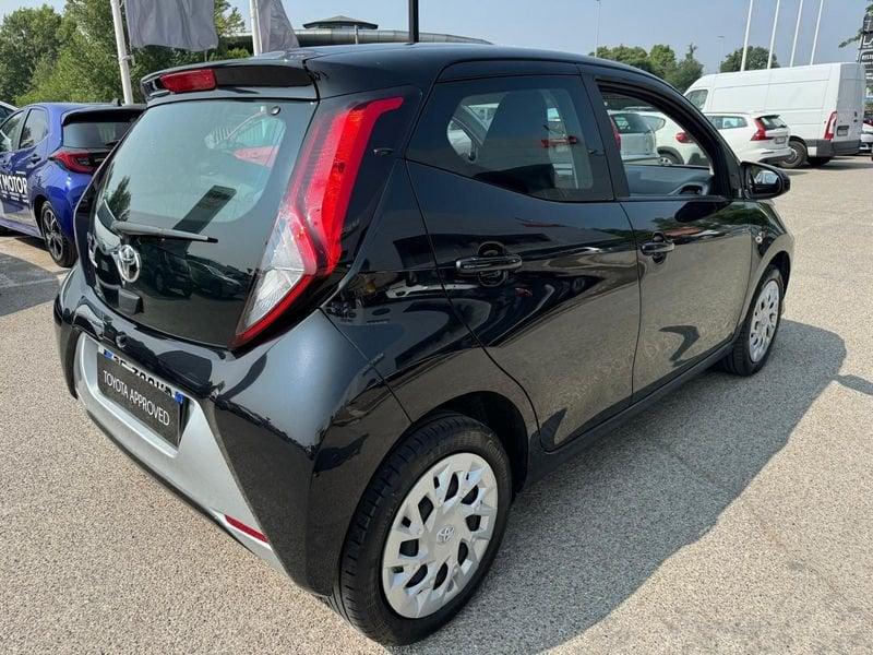 Toyota Aygo Connect 1.0 VVT-i 72 CV 5 porte x-fun