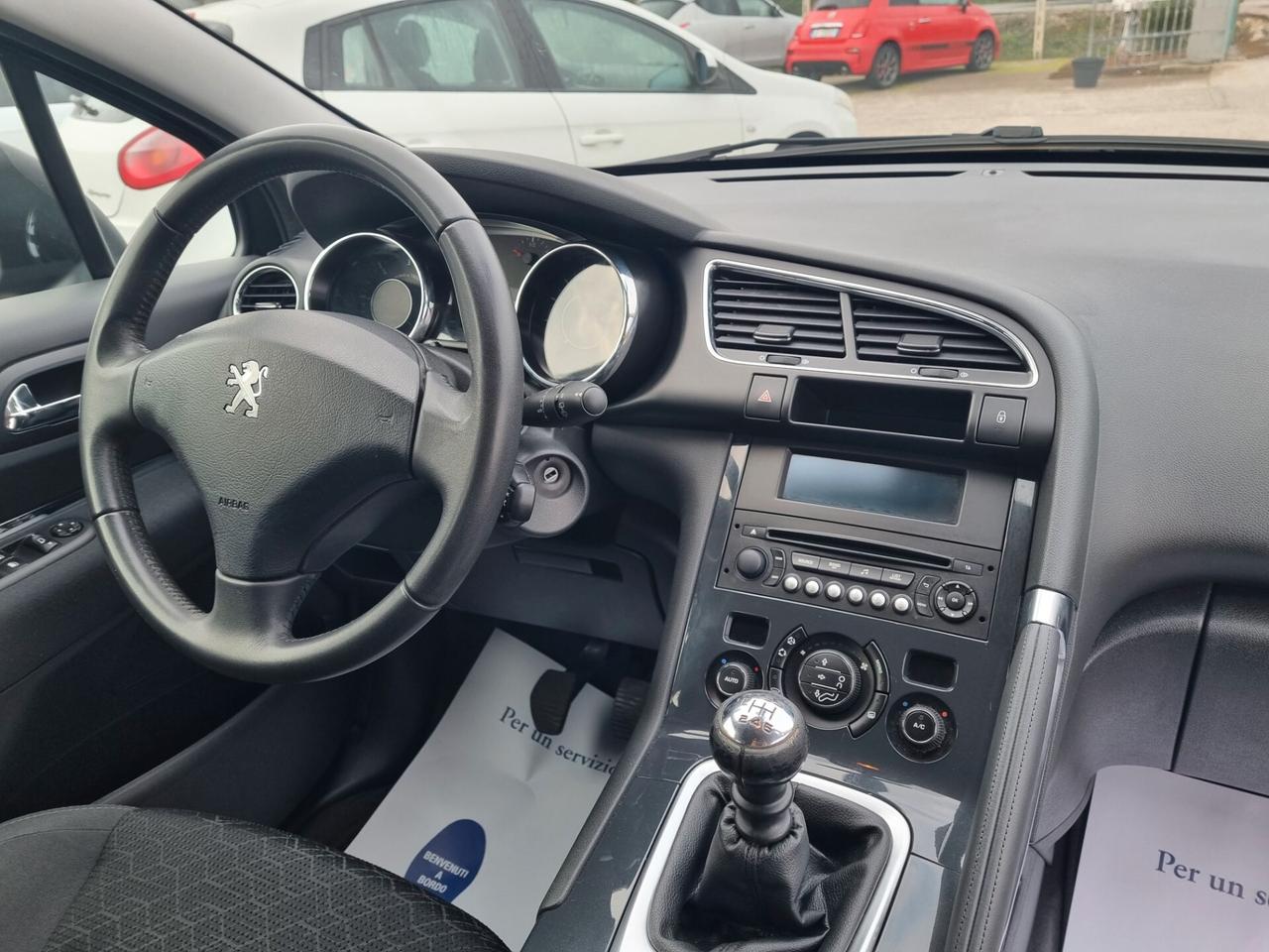 Peugeot 3008 1.6 HDi 115CV Business