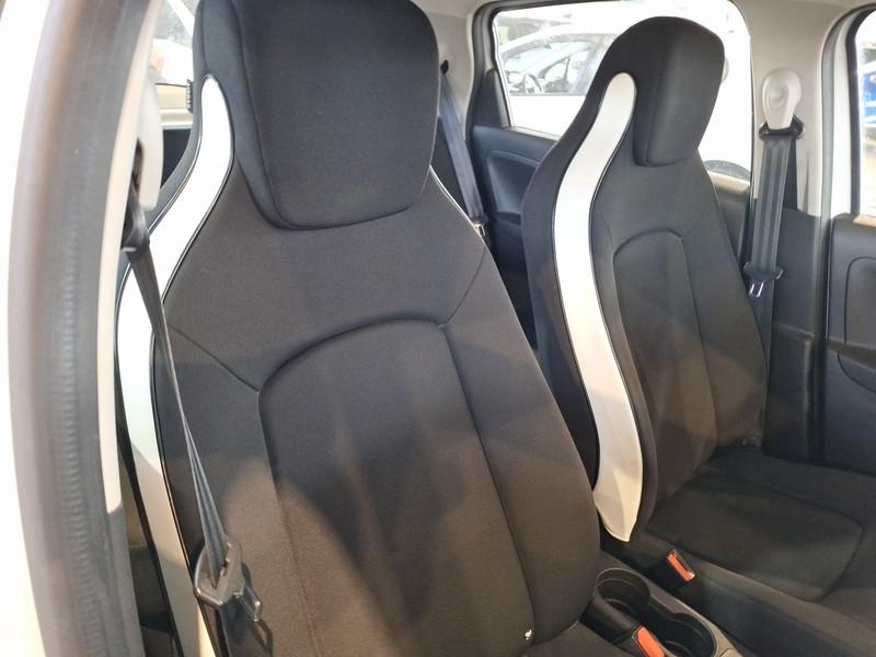 RENAULT ZOE LIFE R110 5 PORTE