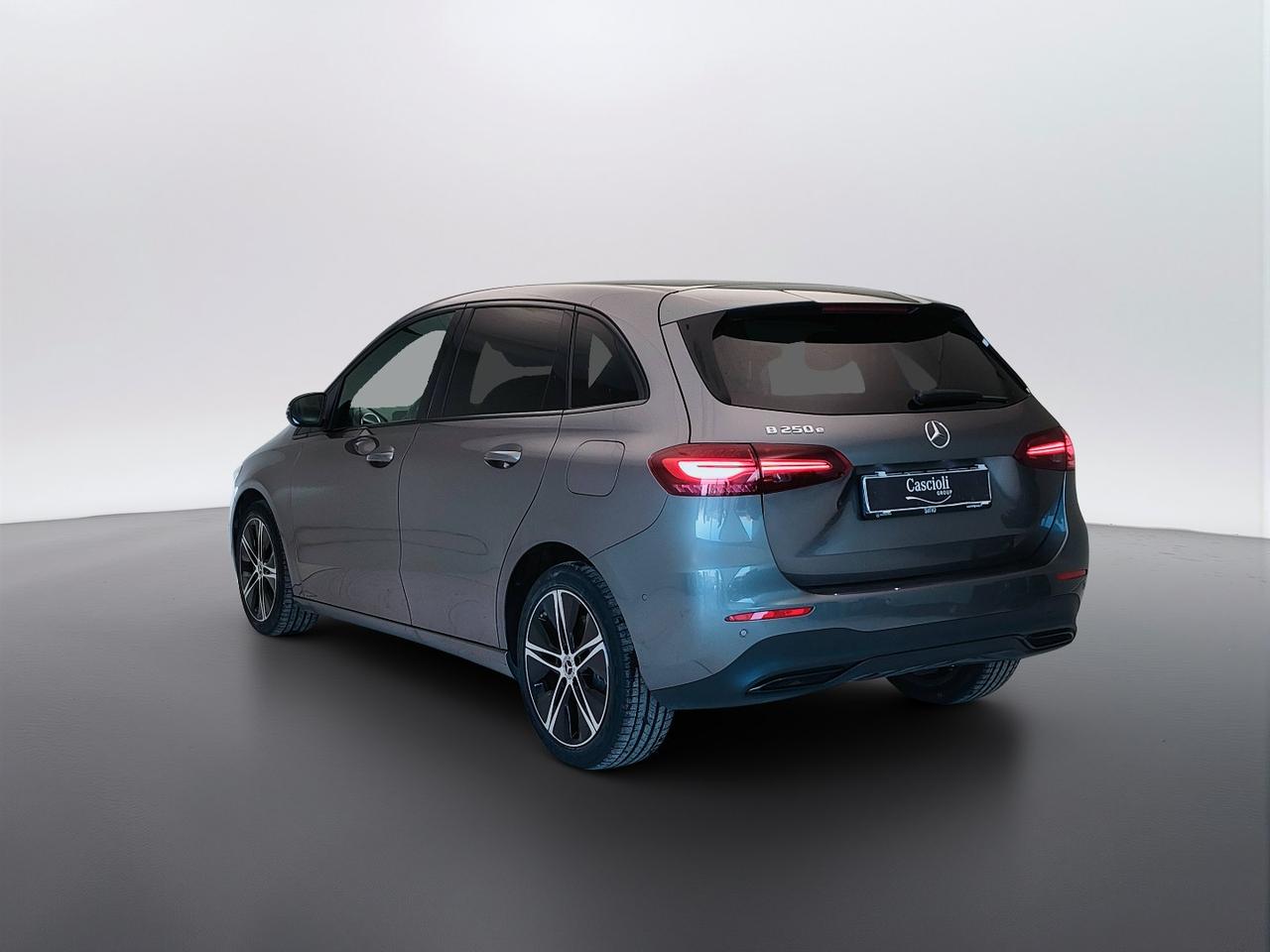 Mercedes-Benz Classe B - W247 2023 - B 250 e phev Progressive Advanced auto