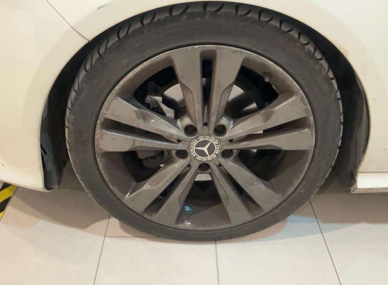 Mercedes-benz CLA 200D auto. SPORT R18/FULL LED2018