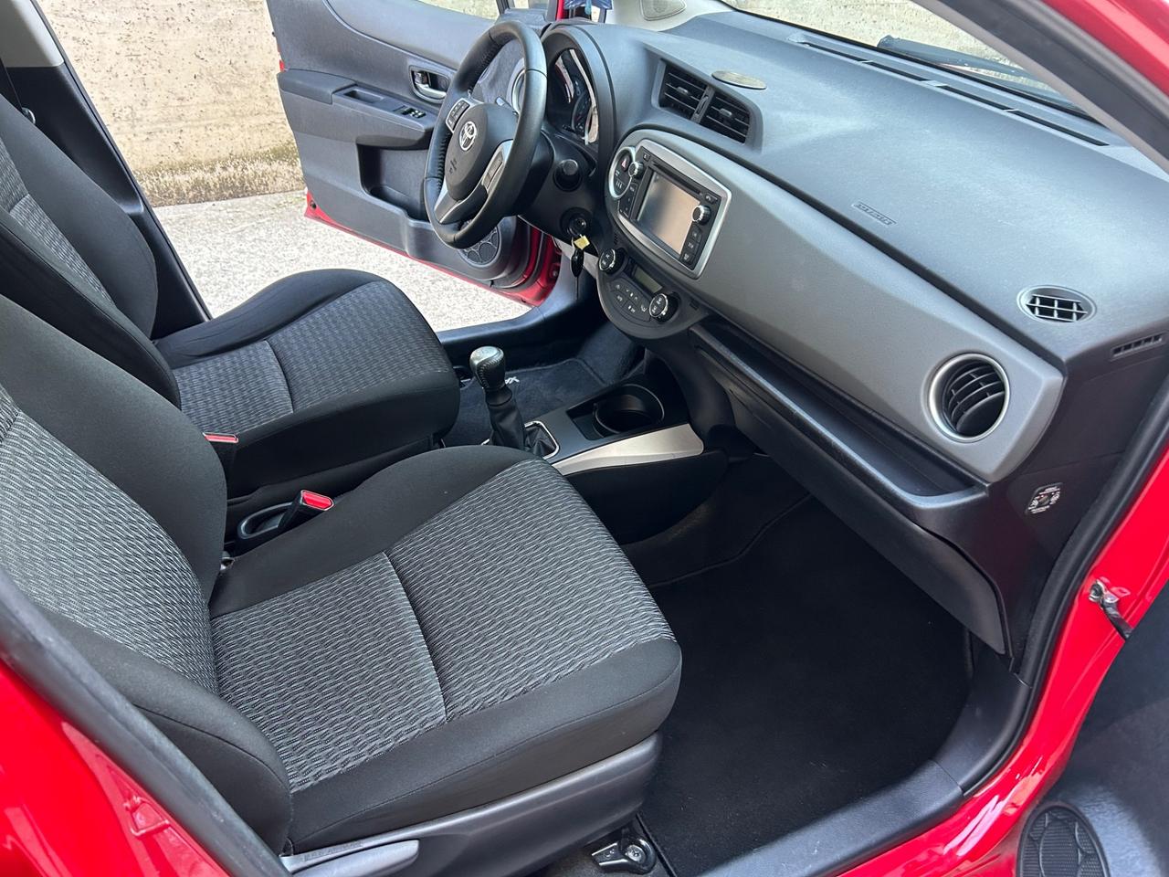 Toyota Yaris 1.0 5 porte Lounge