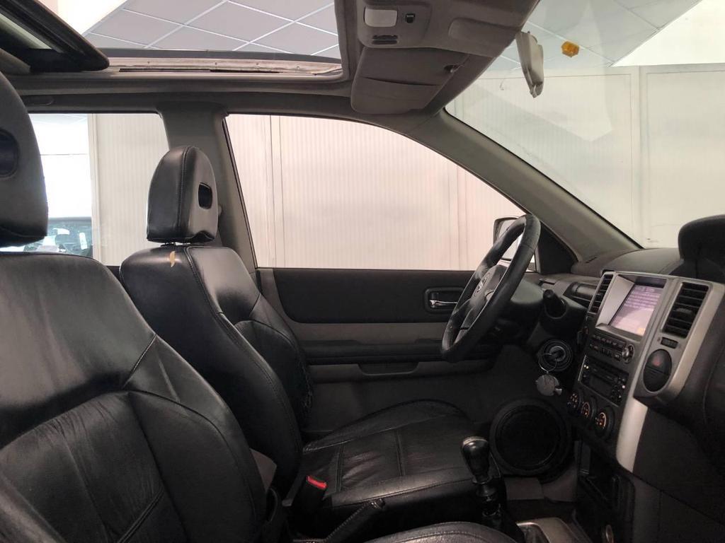 Nissan X-Trail 2.2 dCi Elegance